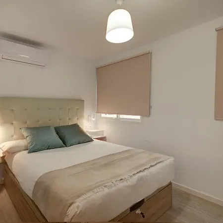 Beds & Breaks - Marina Apartment *