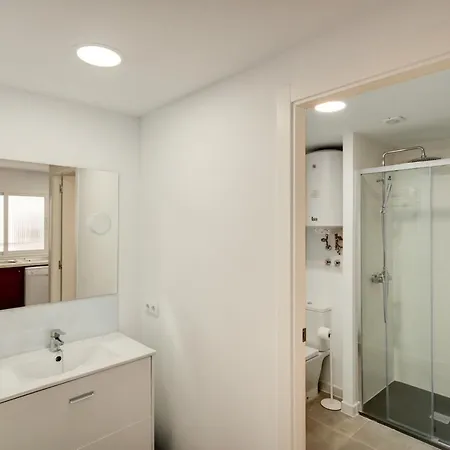 Beds & Breaks - Marina Apartment