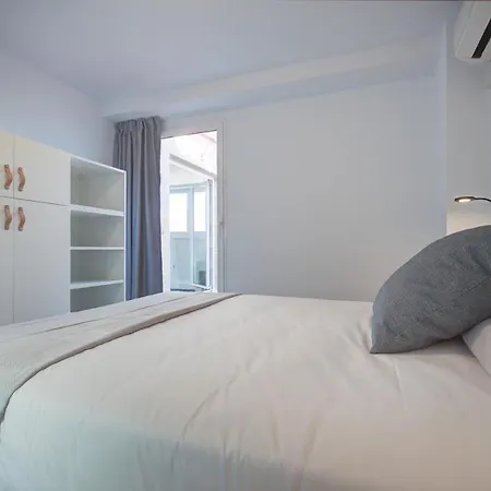 Beds & Breaks - Marina Apartment *