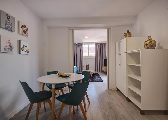 Apartament La Reina *